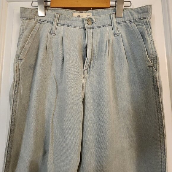 Vintage Gap Pleated High Rise Mom Jeans - Picture 3 of 5